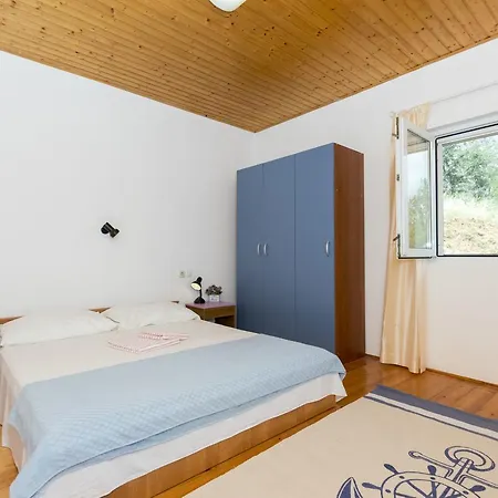 House Mantalo * Lokva Rogoznica